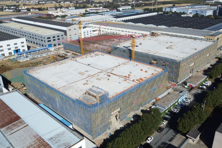 世銳通模具車間